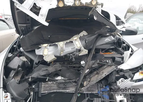 2014 Jeep Cherokee Sport z USA, uszkodzony, nr VIN 1C4PJLAB5EW249153